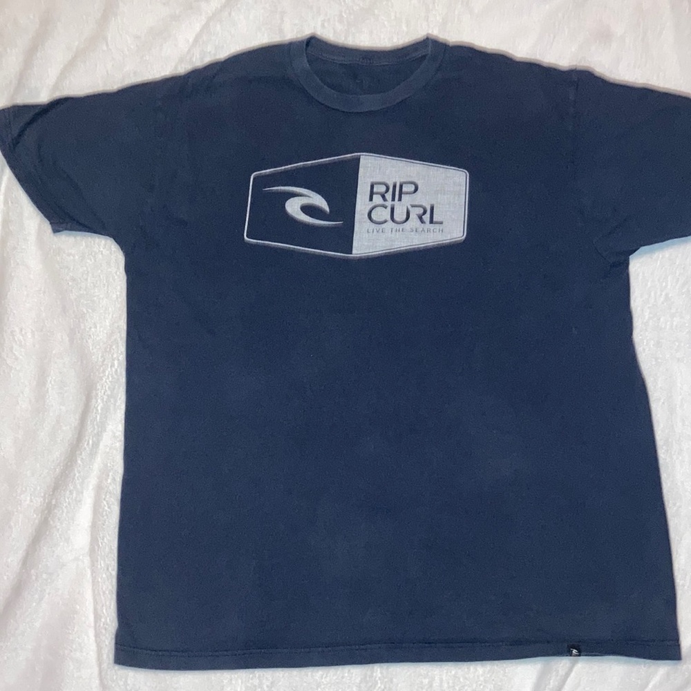 Navy blue rip curl tee shirt